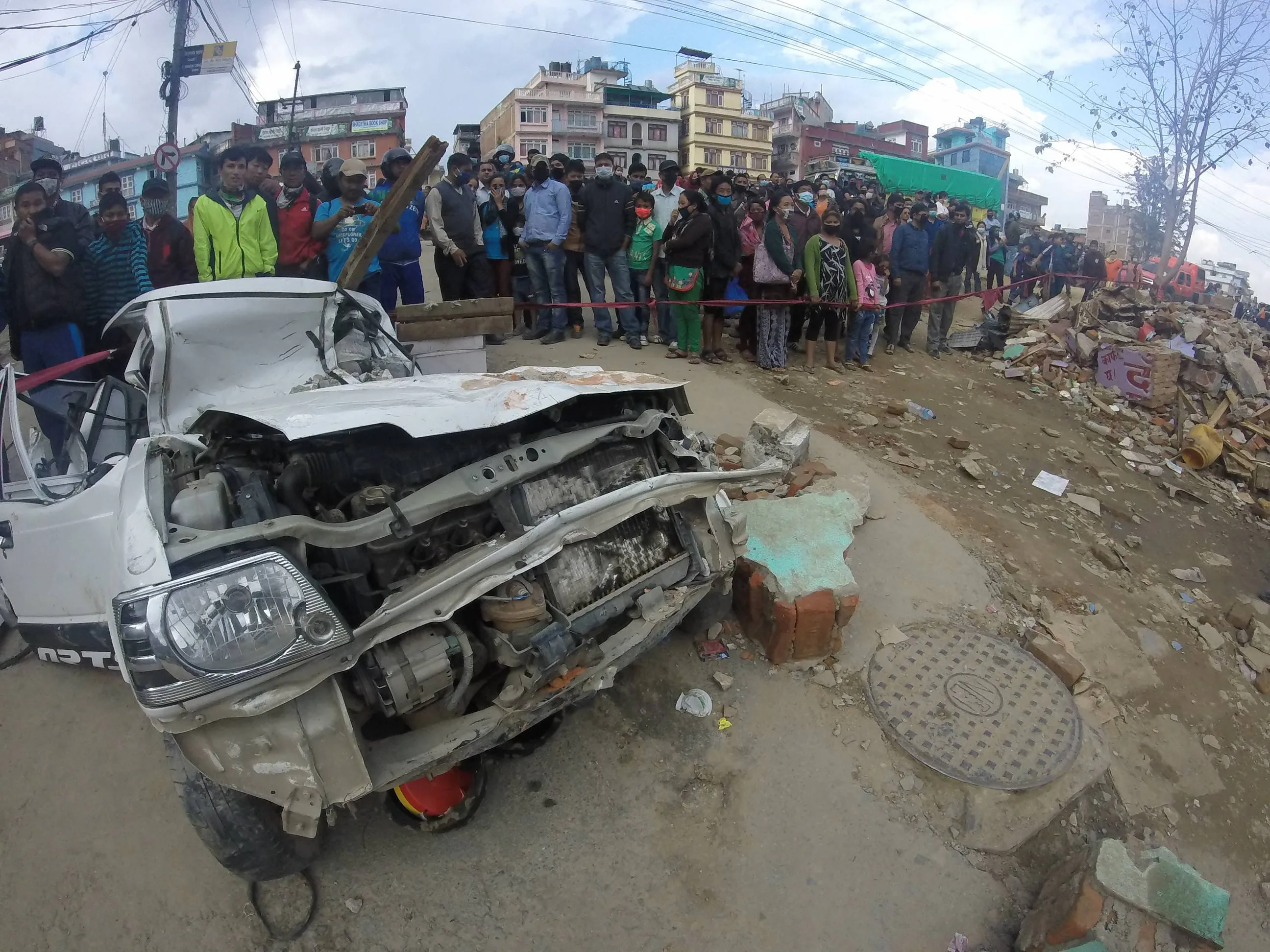 Top 7 Twitter Accounts To Follow for #NepalQuake Updates
